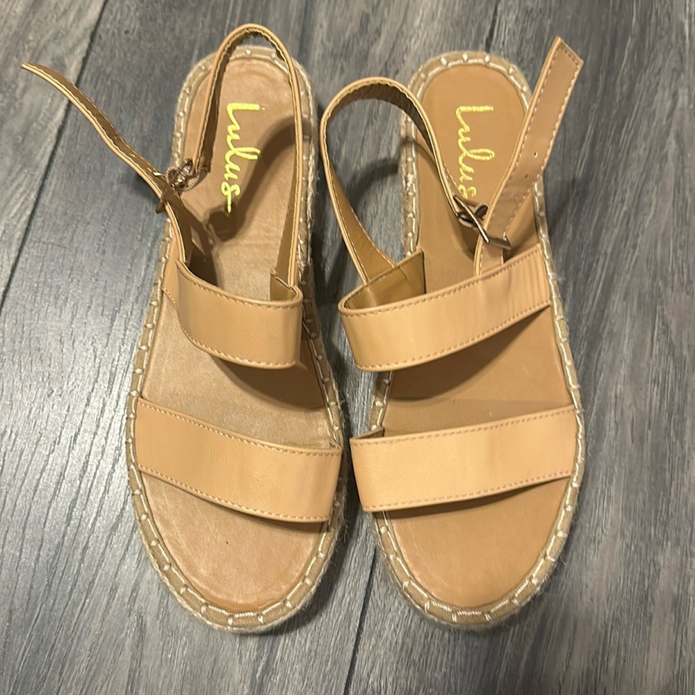 Lulus sandal, size 7